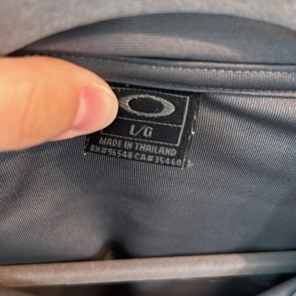 Mens (L) Oakley Golf Shirt - Picture 3 of 3